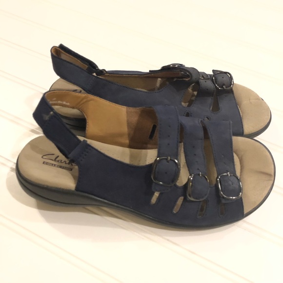 clarks sandals navy blue